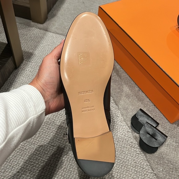 Authentic.  Hermes Neo Calfskin ankle boots    Black. Size 40.5.  Like new. - Picture 6 of 16